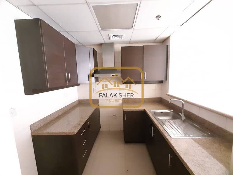 INVESTOR DEAL — RENTED 56K IN 4 CHEQUE 630,000 ! — Centrium Tower 1 distress deal