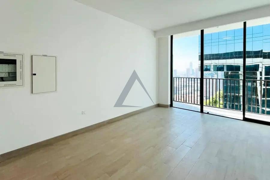 Distress Deal — 2BR Maid/Study —Best for Investors — JVC distress deal