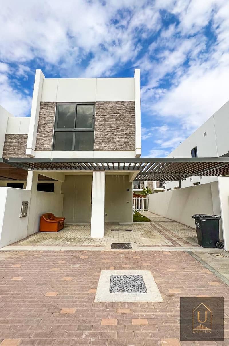 DISTRESS STEAL DEAL — 3BR + MAID — BELOW MARKET — Damac Hills distress deal