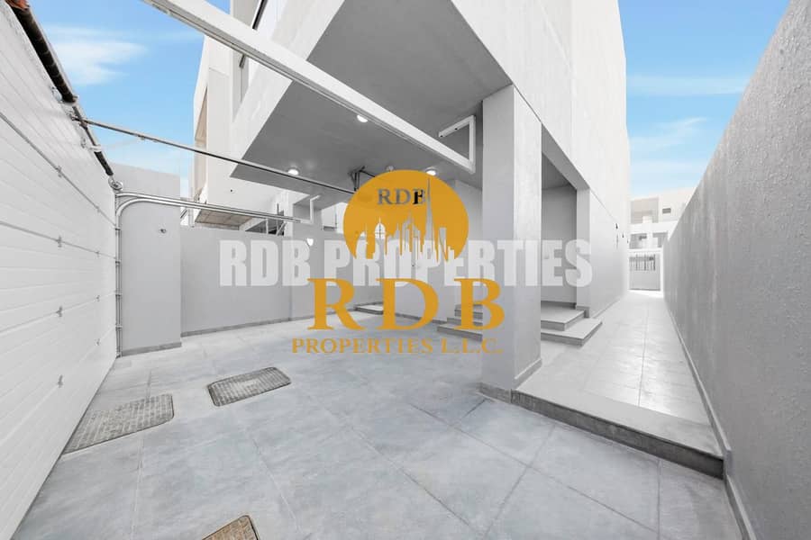 DISTRESS DEAL — STAND ALONE VILLA — 3BR+ MAID — Damac Hills distress deal