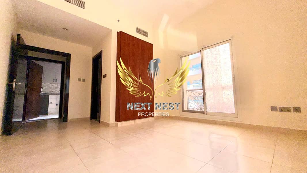 DISTRESS DEAL — FREEHOLD UPGRDAED 1BHK — CLOSE KITCHEN — Dubai Silicon Oasis distress deal