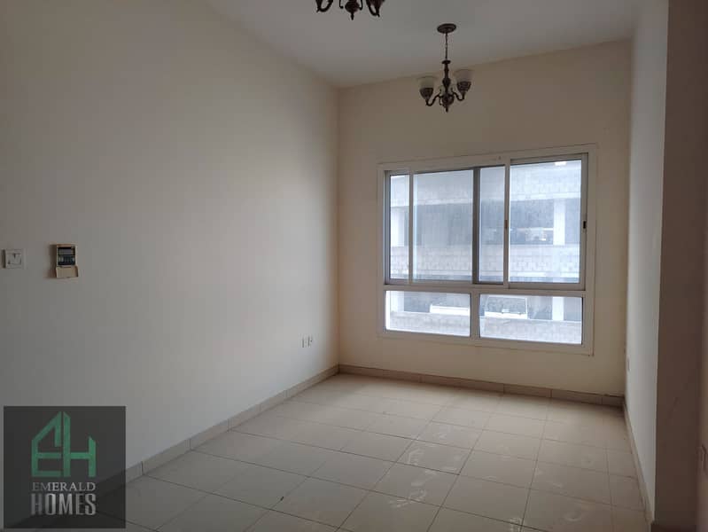 DISTRESS DEAL 1 BHK — STRUCTURAL REPAIR IN PROCESS — INVESTOR DEAL — Mazaya 4 distress deal