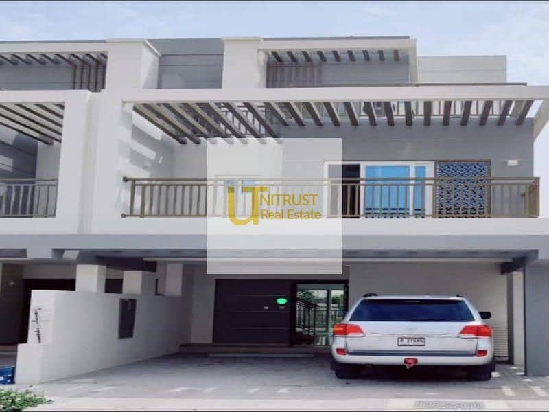 Luxury 4BR Townhouse — Camelia DH2 — Prime Unit — Damac Hills distress deal